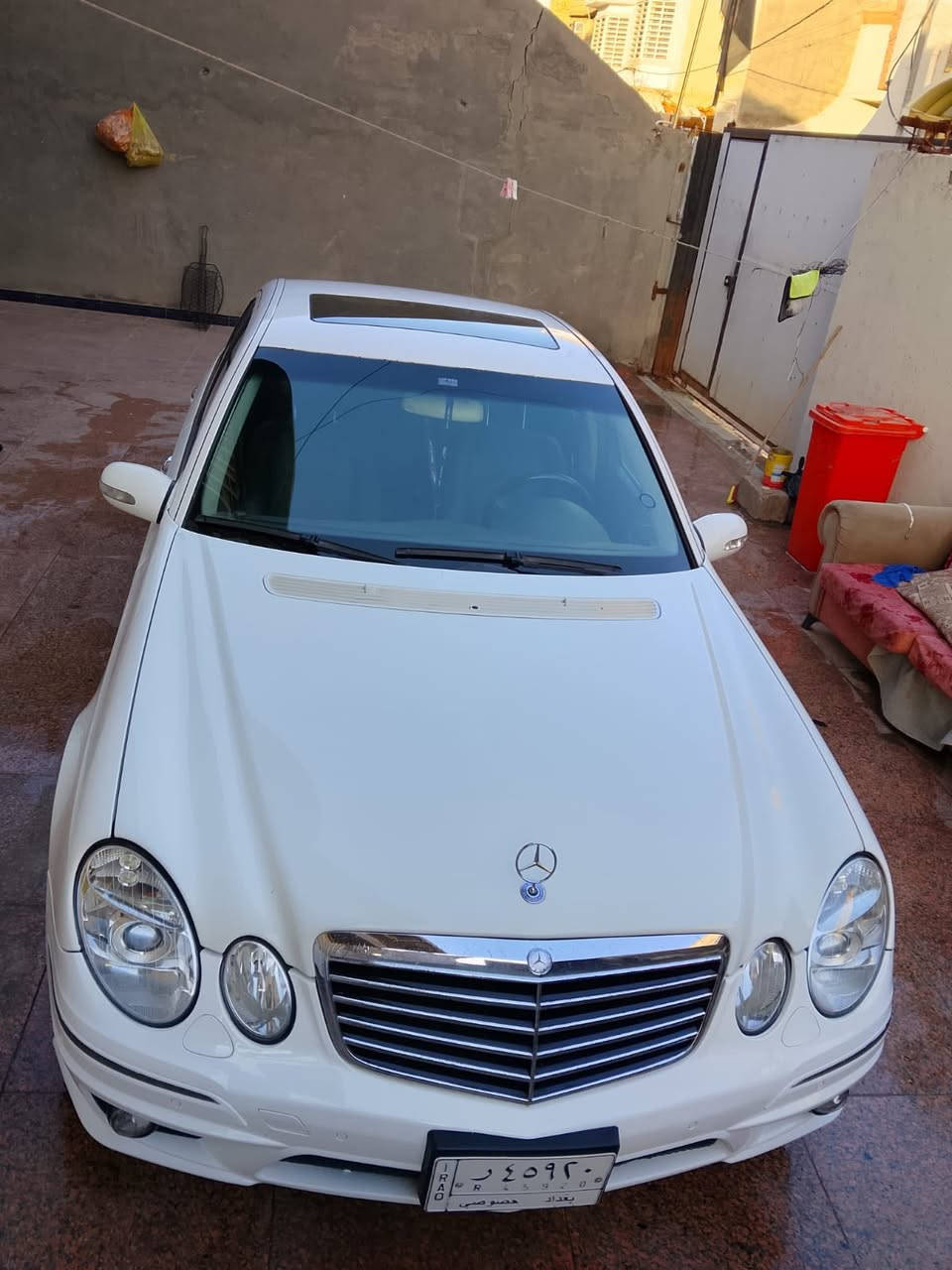 مارسدس للبيع 211 320 موديل 2002 السعر 119 وبيها مجال تفاصيل اكثر اتصل وتدلل ***********
