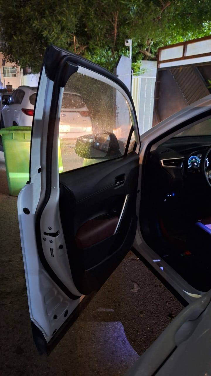 السلام عليكم
كورلا كروس موديل ٢٥ فووول
ماشيه ٧٩٠ كيلو بعدها مواصله الف
فتحه
كشنات جلد احمر
كشن كهرباء
اربع كامرات
رادارات
تحكم استيرن
شاشه كاربلي
شاحن لاسلكي للموبايل
قطعتين تبريد
لارضايت بلنايلون هيه و الكب مال ويل كب
حمالات
بلوجكتور
سيارة بوضع الزيرو. السعر  ب(٢٨٥٠٠) وبيها مجال بسيط
الرقم بس واتساب يشتغل***********
