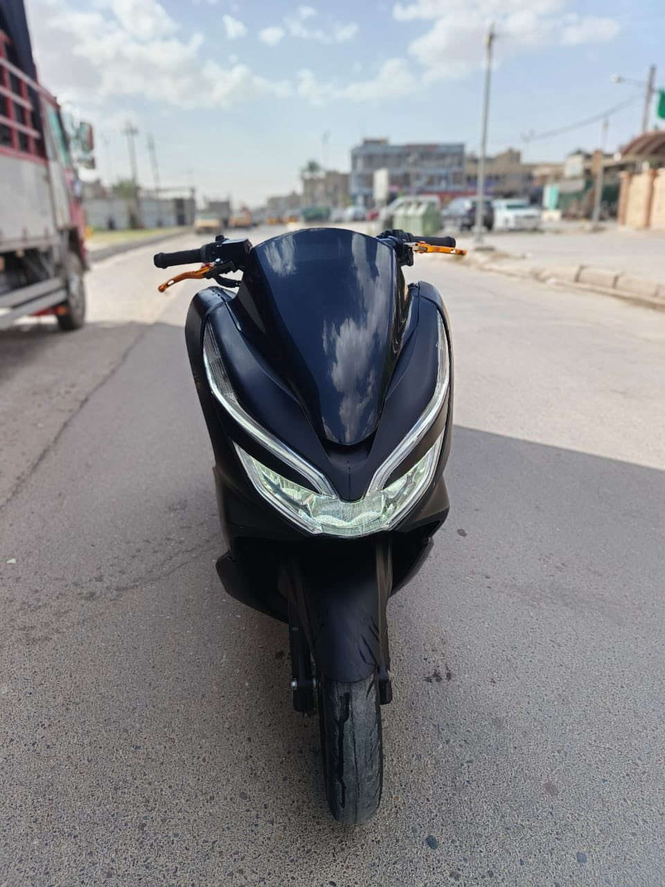 بي سي اكس جيل ثالث ماشيه 28 حساسات كهربائيات كلها شغاله دراجه نضيفه ما بيها كل نقص رقم الهاتف *********** عنوان مدينه الصدر
