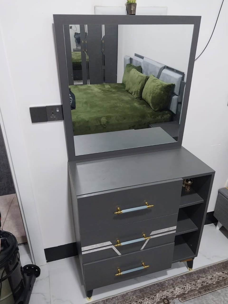 غرفه للبيع تركي 5 قطع مابيه اي عيب استخدام شهرين سعر  425 قفل عنوان اربيل بيرزين


**إذا كنت صاحب هذا الإعلان وتريد حذفه لأي سبب، رجاءا أرسل رسالة إلى الدعم الفني**