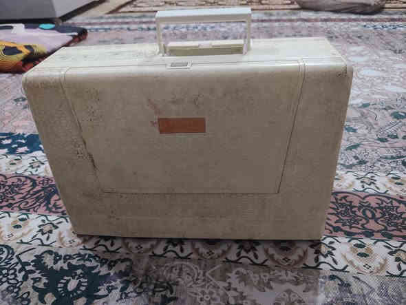 السلام  عليكم  مكينه خياطه كومبال برذر مكينه مال بيت تجي استعمال قليل بعدهي جديد تجي تفحص ياله تاخذها
الشراي بي خير ويدلل ولا يعرف عنها يكتب عنها وتطلعه بل يوتيوب الشراي بي خير ويدلل الاستفسار *********** او خاص
