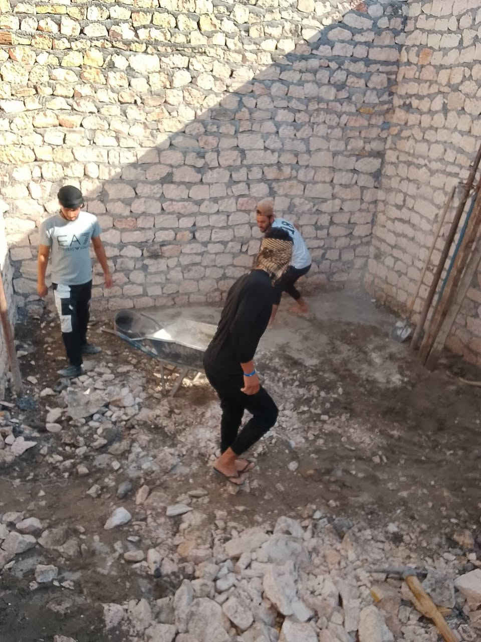 *********** 📞سلام عليكم  / يوجد كادر عمل جاهز/ تصعيد مواد/ تنضيف بيوت/ تفليش/ تكشيط/ تنضيف حدائق/ دفن نهري  / شقلنه ليل ونهار   /ومعداتنه جاهز/ ماعليك بس تصال على رقم  /     ***********
