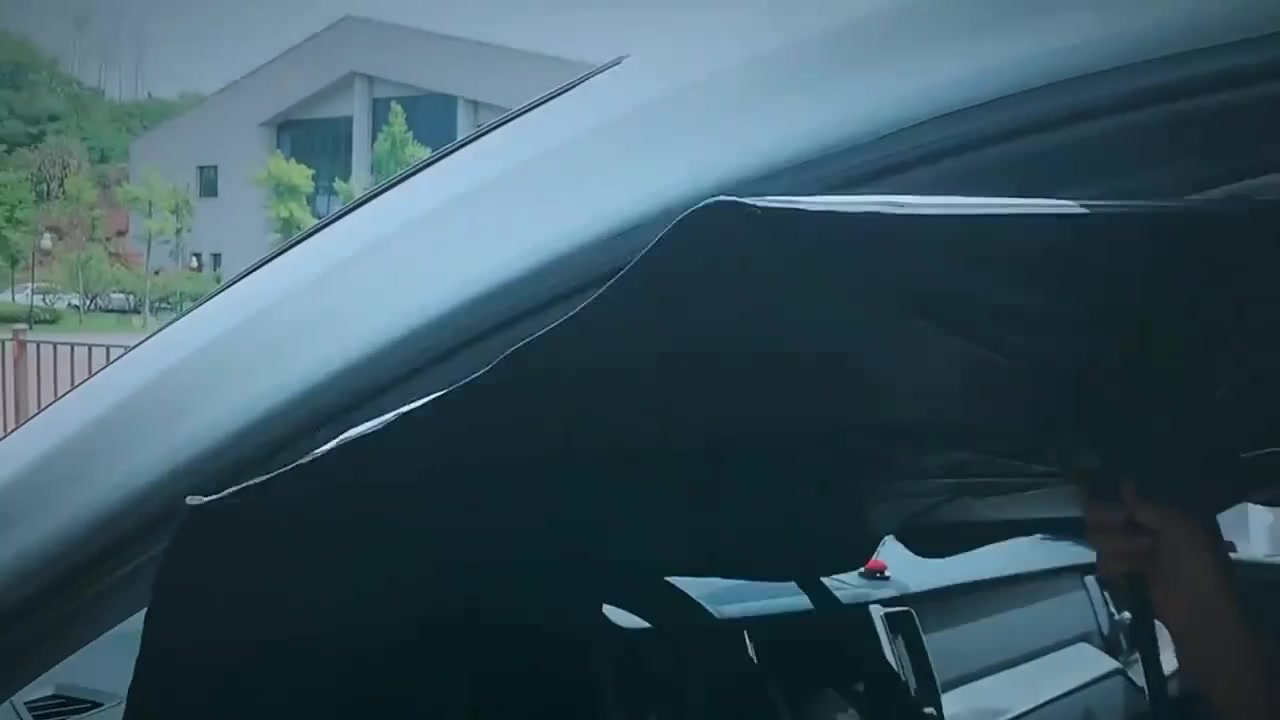 شحن مجاني لفتره محدوده 🔥 

تقدم لكم شمسيه الزجاج الامامي⛱️ الجو حر و العربيه بتبقي الكراسي فيها سخنه من الشمس وفرنالكم شماسه و واقي من الشمس للنافذة الأمامية للسيارة خفيفه الوزن وليها قوائم معدن سهله الاستخدام و التخزين وبتيجي ف كڤر جلد شيك ، مظلة شمسية للسيارة ، غطاء زجاج أمامي داخلي ✅️ الحل الامثل لعربيتك ✅️ الحل الامثل للشمس ✅️ شماسه هتحللك كل المشاكل ✅️ غطاء زجاج أمامي داخلي ✅️ شمسيه تحمي عربيتك من الحراره 🔥🔥 ✅️ وتحافظ علي تابلوة عربيتك 🚘🚖 ✅️ سهله في الاستعمال ✅️ مزودة بجراب للحفاظ عليها

اطلب من هنا 👈🏻https://m.me/1***********321
 #سيارات
