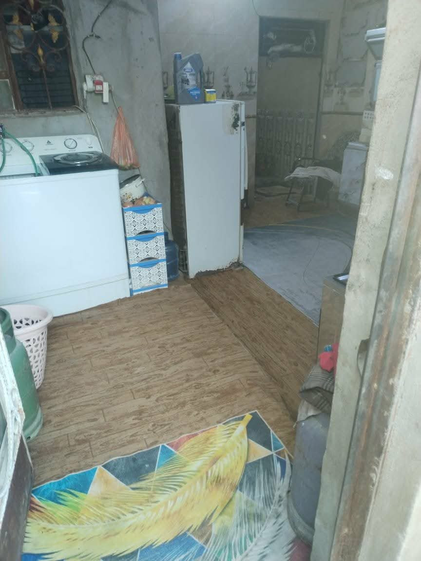 سلام عليكم
🏠 للبيع بيت بحي العسكري
مقابل كرفانات  جهت العسكري 
💰 السعر: 25 مليون بيه مجال
مساحه 100 متر بلديه 
***********
