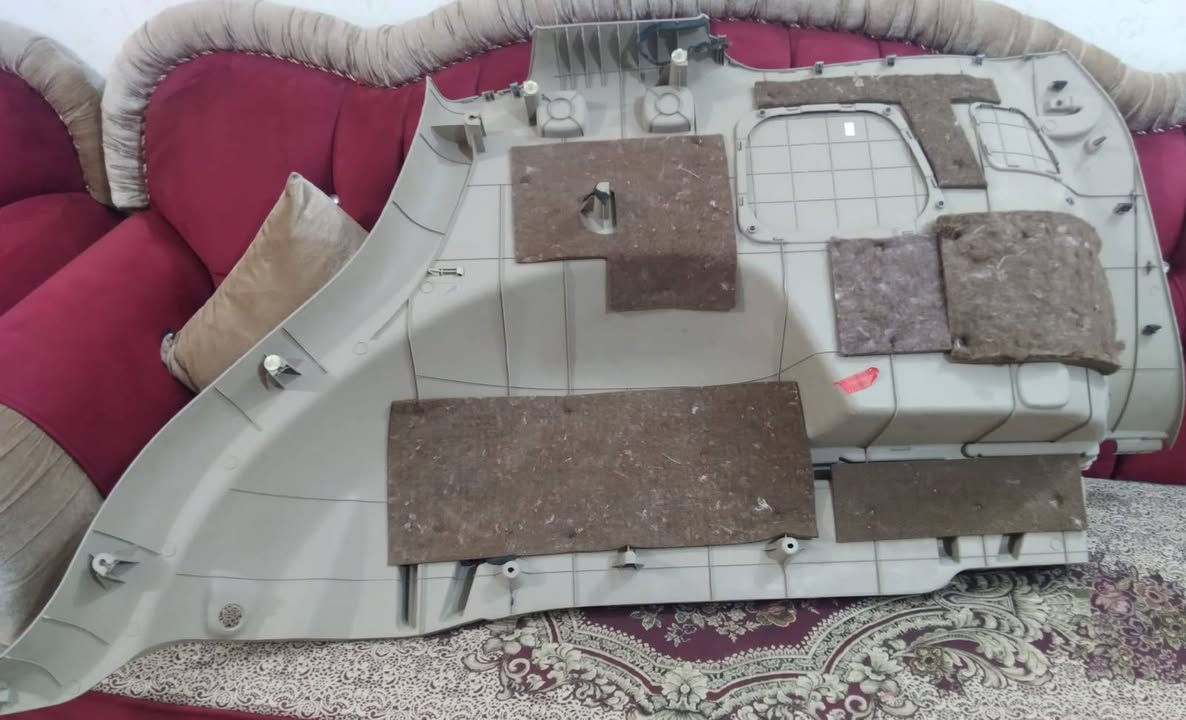 السلام عليكم
بطاين سورنتو  موديل ١٠ الا ١٥
5راكب لون بيجي 
***********
