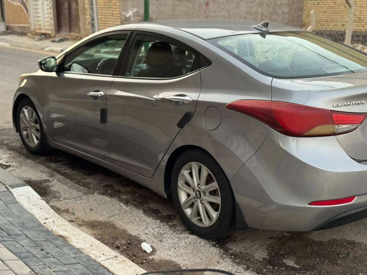 السلام عليكم 
للبيع النترا 2016
رقم بغداد تحويل مباشر 
المكان كربلاء 
رقم ***********
