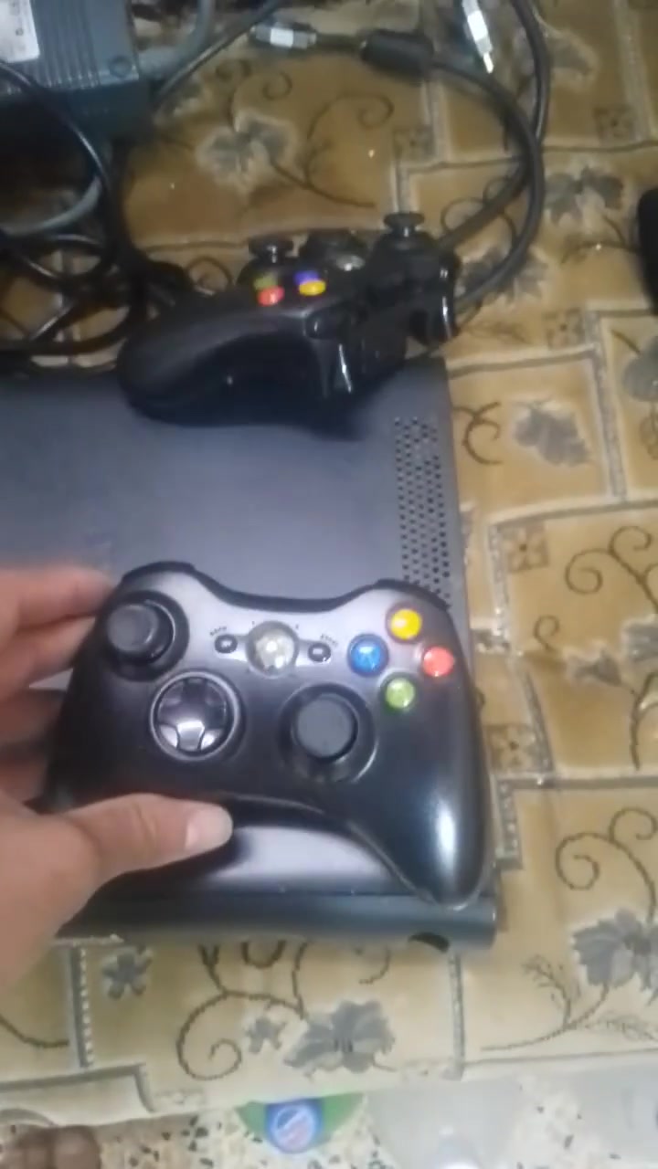 اكس بوكس للبيع نضيف مال بيت شاري اتصل ***********
