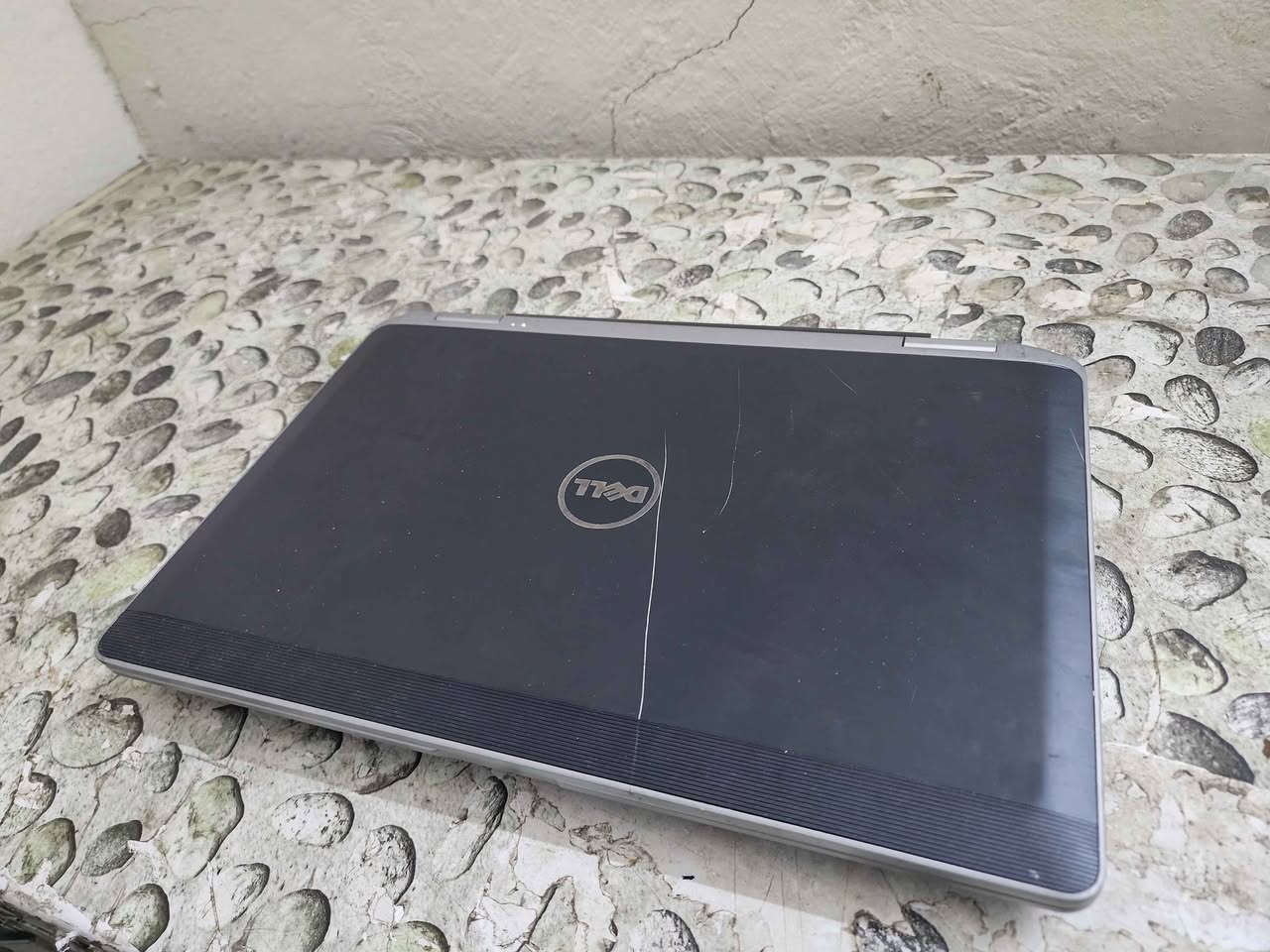 لابتوب ديل 
معالج كور 3 جيل الثاني 
رام 4 كيكا 
هاىد160 كيكا  hdd 
كارت شاشة داخلي 2 كيكا 
بطارية ممتازة حدود ساعتين 
شاشة حجم 14 انج 
السعر 90 الف 
بغداد بغداد, العراق


**إذا كنت صاحب هذا الإعلان وتريد حذفه لأي سبب، رجاءا أرسل رسالة إلى الدعم الفني**