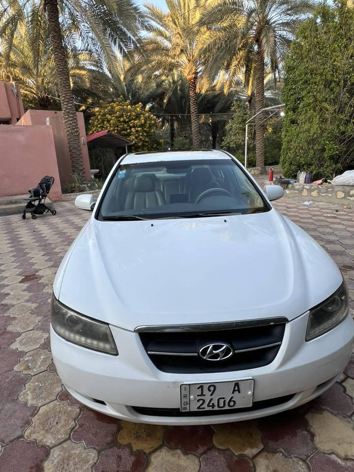 سوناتا وارد امريكي 2007  حادثه جاملغ مصبوغه عام مكينة ٦ سلندر مكينه وكير جديد المكان كربلاء
السعر 90 $ ورقه مع مجال قليل
***********
