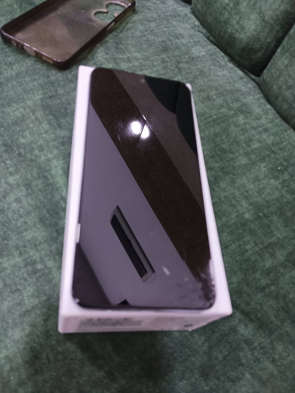 متاح جهاز  HONOR X7b للبيع
256 كيكه رام 6 جهاز نضيف استعمال قليل الشاشه بيها كسر مثل ما موضح بل صوره كامره 108MB سعر 90 وبي مجال للاستفسار الاتصال على الرقم *********** او ع خاص موجود
