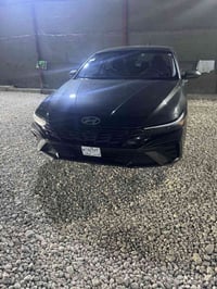 2025ماشيه 6000بدون ايرباك السعر. 146$ ))))07839909224