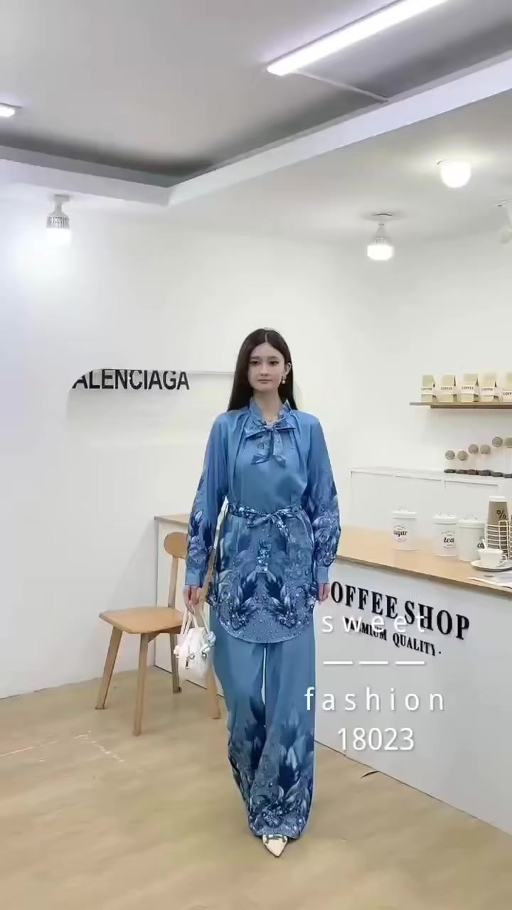 #حلويات العيد عيني 🥰 سوت نسائي موديل مغربي متوفر داخل الفرعين الاول والثاني 
العنوان نجف حي الميلاد شارع السوك
الكندي للالبسة النسائية والاطفال 
tiktok.com/@apeel.alkndee


**إذا كنت صاحب هذا الإعلان وتريد حذفه لأي سبب، رجاءا أرسل رسالة إلى الدعم الفني**