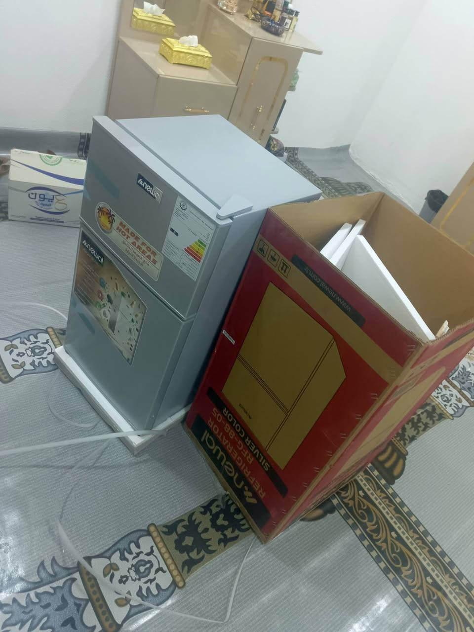 ثلاجه جديده استخدام اقل شهر  صلوات نعمه تبريد ثلج  سعرها150قفل مكاني بصرة
  ***********
