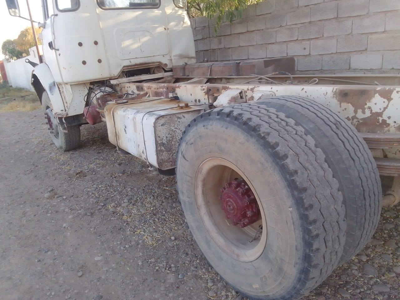 مگلف بالنشر اي استفسار الاتصال علئ صاحبه *********** رينو موديل 91 محرك 385 كير قجمه 25 شرط التحويل
