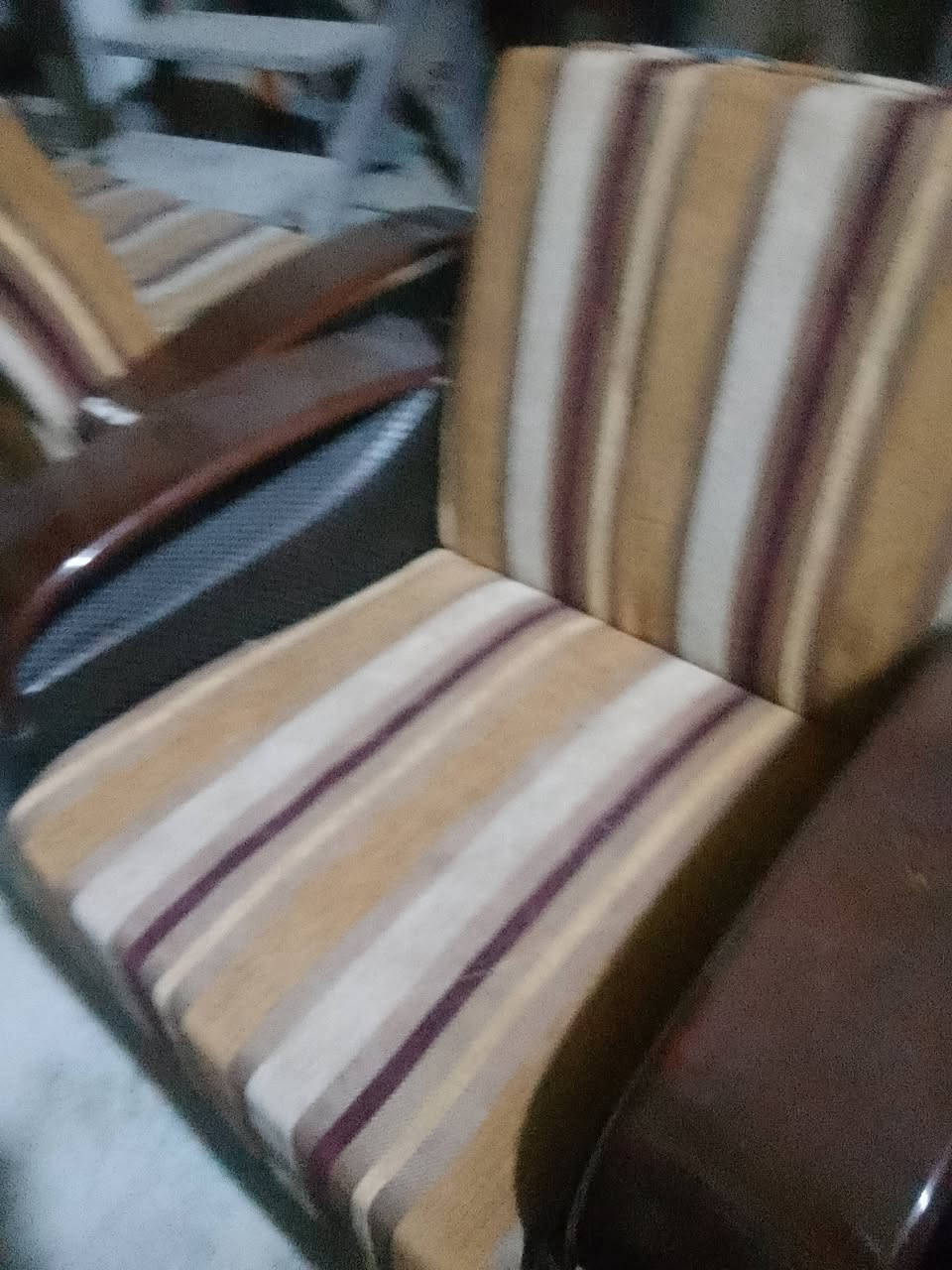 تخم تسعه نفر يصير مخزن وجربايه سعر 200 كربلاء حي العسكري ***********
