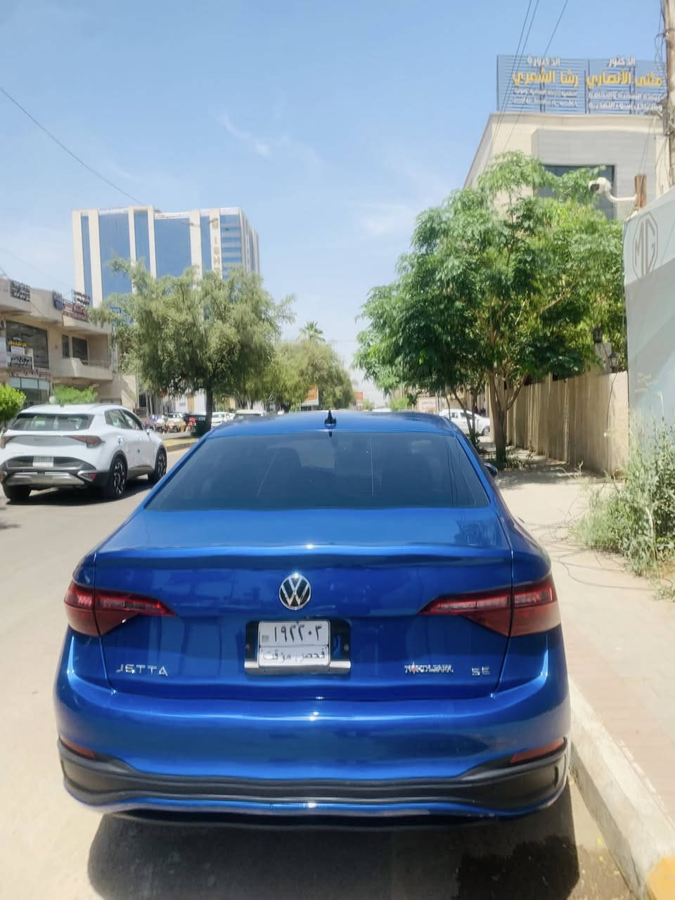 السلام عليكم للبيع جيتا موديل 2024 لون ازرق حادث جاملغ وباب بدون دواخل فول موصفات بنورما شاشه دجل عداد اكتروني جلد كرسي كهرباء فول موصفات خنك للاخير ماشيه 15الف مكاني بغداد الغدير       السعر🔥 155وبيه مجال 
 ***********
