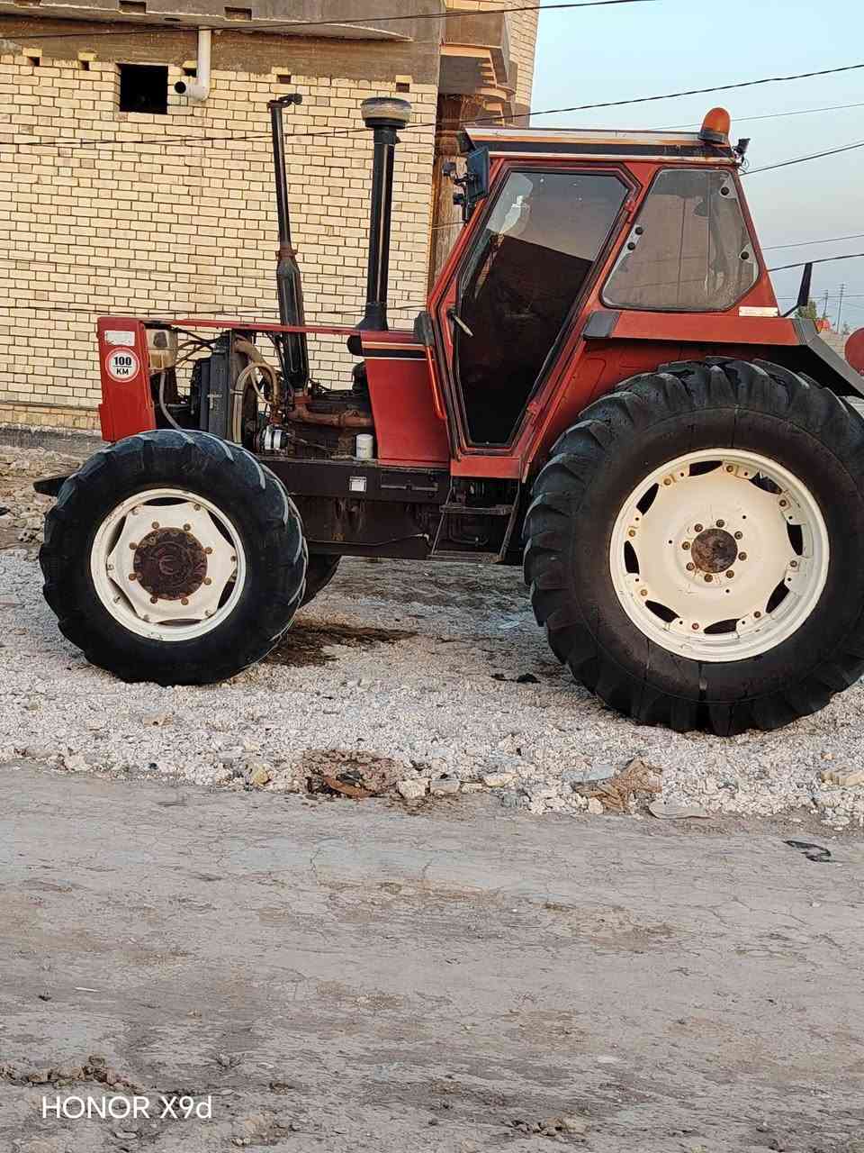 سلام عليكم للبيع مكينه 115نضيفه مكينه بيه بخار ما مفتوحه شركه مكان ناصريه  نتصال عل رقم ***********
