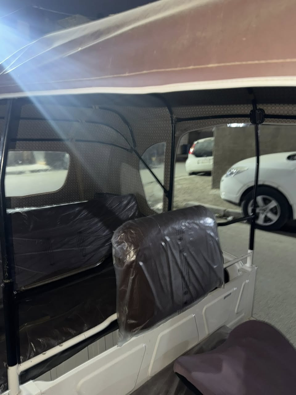 السلام عليكم
تكتك للبيع موديل ٢١ مرقمه بسمي مكفوله كفاله عامه مابيه نقص بس شك بسيط بالجادر تايرات جدد رقم انكليزي المكان الحريه استفسار على الرقم *********** سعره ٨ ونص وبيه مجال .
