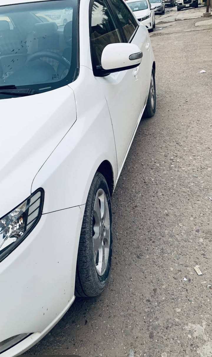 السلام عليكم
سيراتو 11خليجي للبيع 
رقم شمالي سليمانيه
السنويه بااسمي
ماشيه 270 وقابل للزايده 
*********** بغداد / البنوك 
السعر ب90
