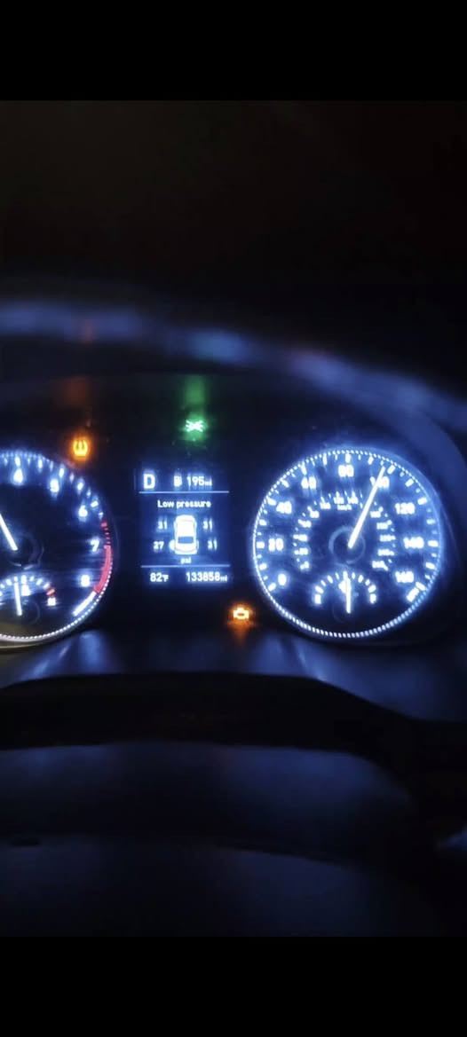 للبيع النتره ٢٠١٩وارد أمريكي  موصفات نص فول كامرة خلفية دواره حساسات خلفيه رادارات جانبيه تحكم ستيرن جهتين شاشه كبير ومحرك خير من الله تبريد ثلج محرك٢٠٠٠دوش كير ايتي سياره بيه مواصفات هوايه رقم ميسان نكليزي ***********
