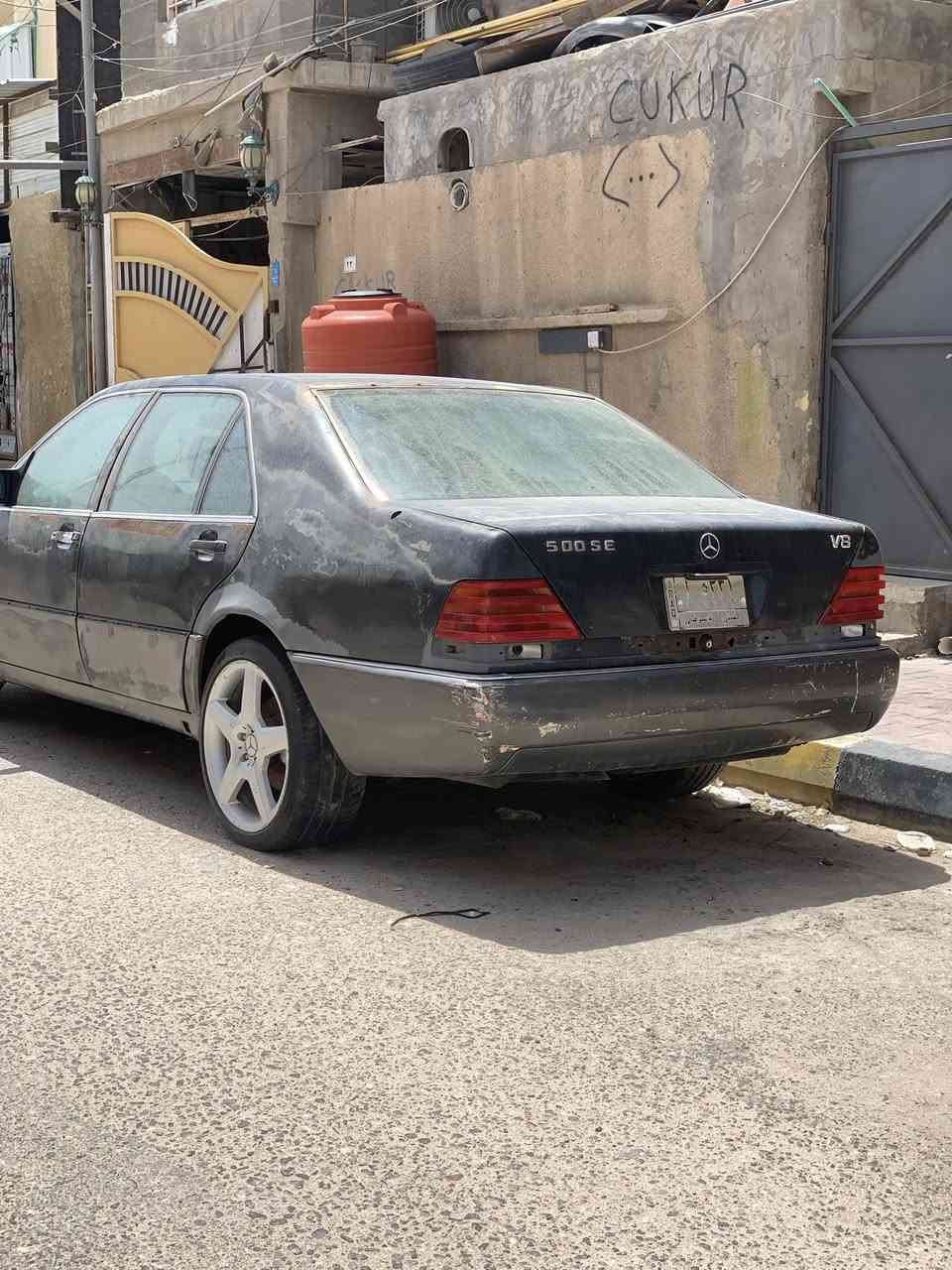 سلام عليكم شبح s500 لارج
1993 بيع كوم حديد المو شراي لايعامل 
17 ورقه قفل بيع مستعجل 

متروكه السياره بسمي مشروع وطني 

مكاني بصرة *********** واتساب فقط
