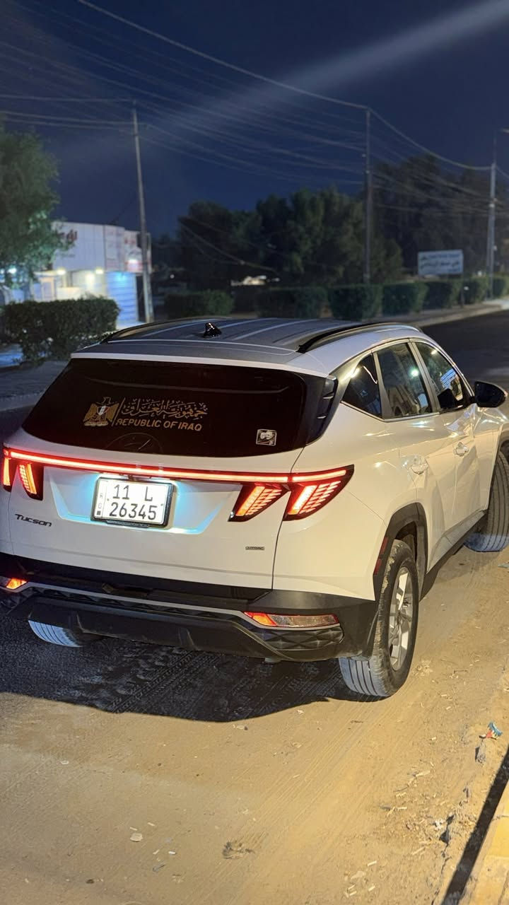 سلام عليكم  مراوس بجيب 17/18/19/
سياره توسان 2022 

وارد امريكي. بدون حادث بجم كبس بدون ايرباك 
بدون تبديل. بدون صبغ. بيها بارد فقط شبرين بل بنيد 

سياره نضيفه جدا جدا جدا. مال بيت 

فول عدى الفتحة 
رادار امامي 
رادار جانبي 
رادار خلفي 
مانع تصادم 
رادار انقطه عمياء صوتي 
قياده ذاتيه 
تحديد مسار والحفاظ على مسافه بينها وبين المركبه الثانيه 
4 وضعيات قياده 
كشن كهرباء 
قطعتين تبريد 
كشنات تدفئه
رقم بغداد باسمي 
ماشيه 72 الف كم 
صدر جديد 
تبريد. ثلج 
تايرات جدد 

السعر $185. وبيها مجال 
العنوان بغداد الدوره / البياع شارع الظغط 

مراوس بجيب  
17
18
19
رقم الهاتف. ***********
