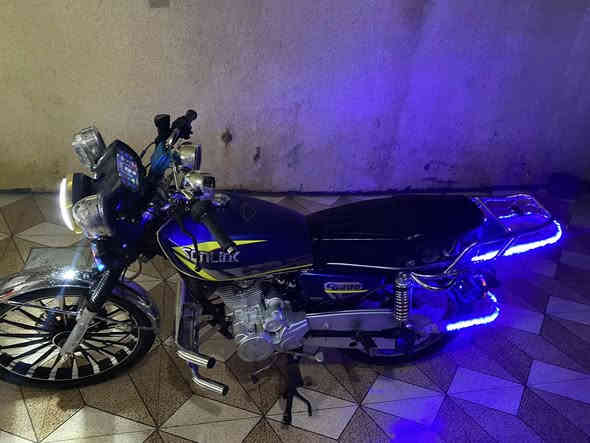 25للبيع اي نقص ما بيهه 
دراجه مرتبه 

ضررهه طخه ب تانكي فقط 

اوراق 

تاخذ دراجه كامله 

مكان دراجه ديالئ قضاء الخالص هبهب 

سعر 775وبيهه مجال 

الي ينطي سعر من يمه. يترزل 

تريد تشتري اتصل لا تراسل 

رقم ***********
