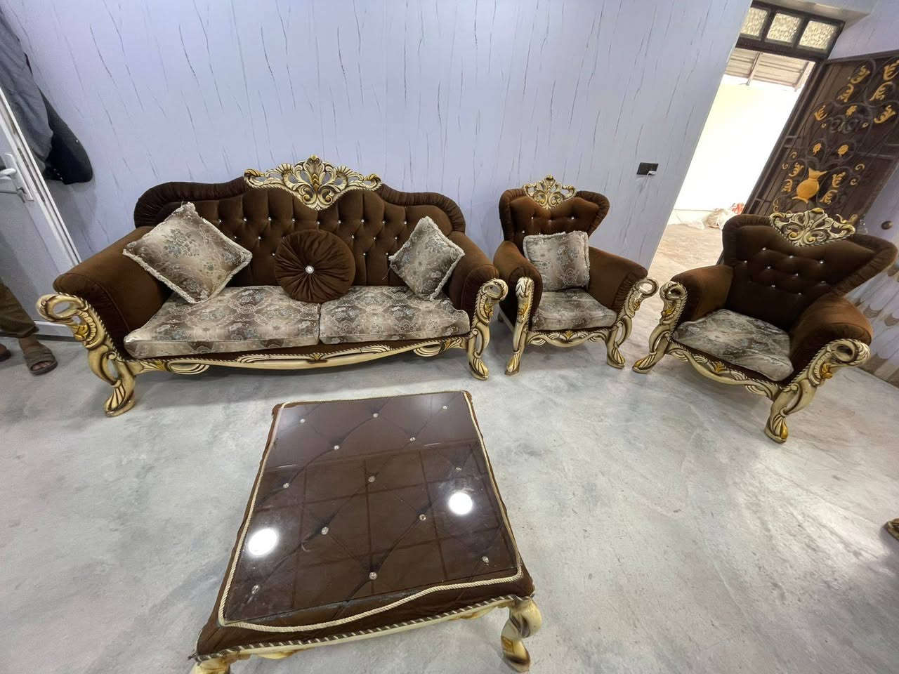 تخم راسي اخو الجديد نظافه 100% اي عيب ما ابيه شراي يدخل واتساب ***********
