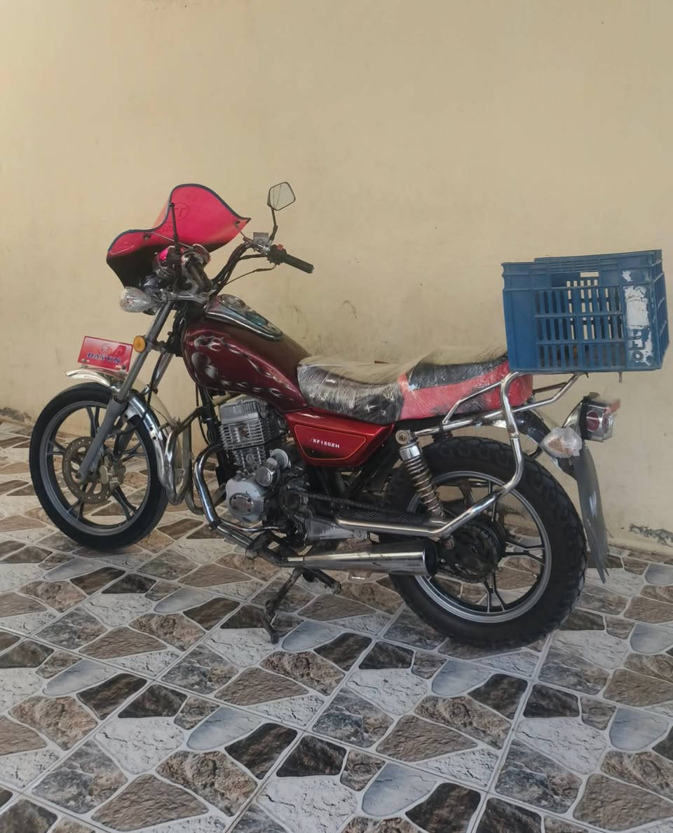 السلام عليكم
دراجة جني دبل بلك 2015، للبيع السعر 375 وبيها مجال المكان ديالى شهربان ***********
