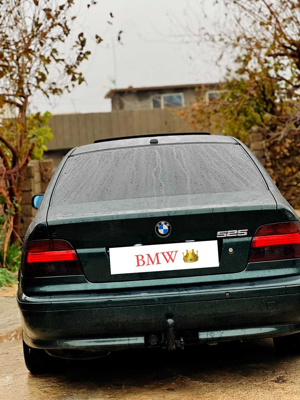 BMW بو فروتن525
موديل 2000

سقر فول فول مواسفات 

ده بل جيديتال 

ره نك زيتوني 

سعر 75$كه ميك مجال

3$وه ره قه خرامه له سه ره له به ر سعر دهيته كوشتن 

منافيس عصلي إبراهيم خليل له كه ل 

شه رتي غرامه 

بو بتر بيزانين هه توان ته له فون بكه ن موشته ري ني ته  لفون نه كه تكايه 
جوابي كوميت ناده م 🙏🏻

***********
