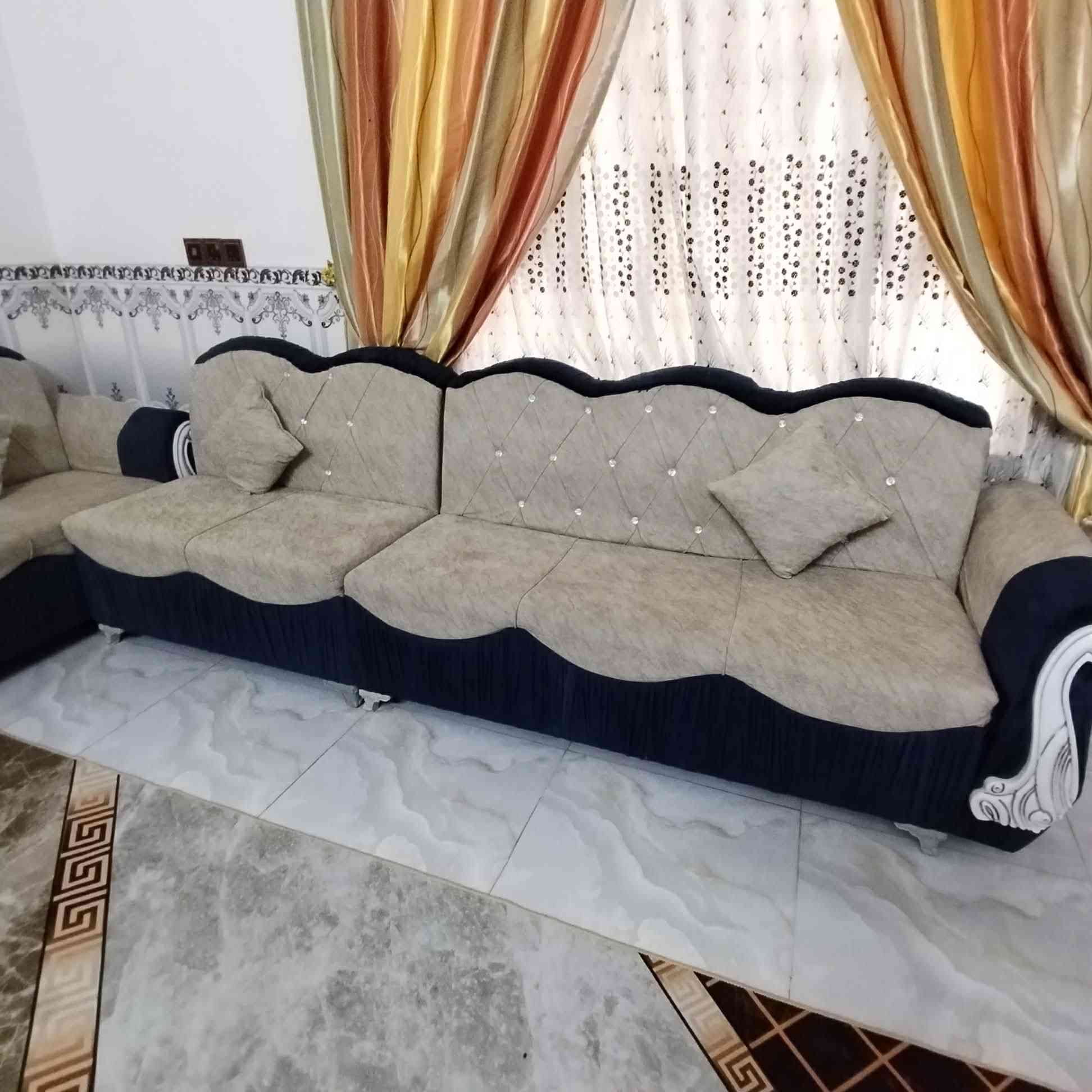 ديوان عدد  ٢ للبيع
 ٢٠  مقعد جديد  نضافته ٩٥٪
#السعر  ٤٥٠  بي مجال بسيط


**إذا كنت صاحب هذا الإعلان وتريد حذفه لأي سبب، رجاءا أرسل رسالة إلى الدعم الفني**