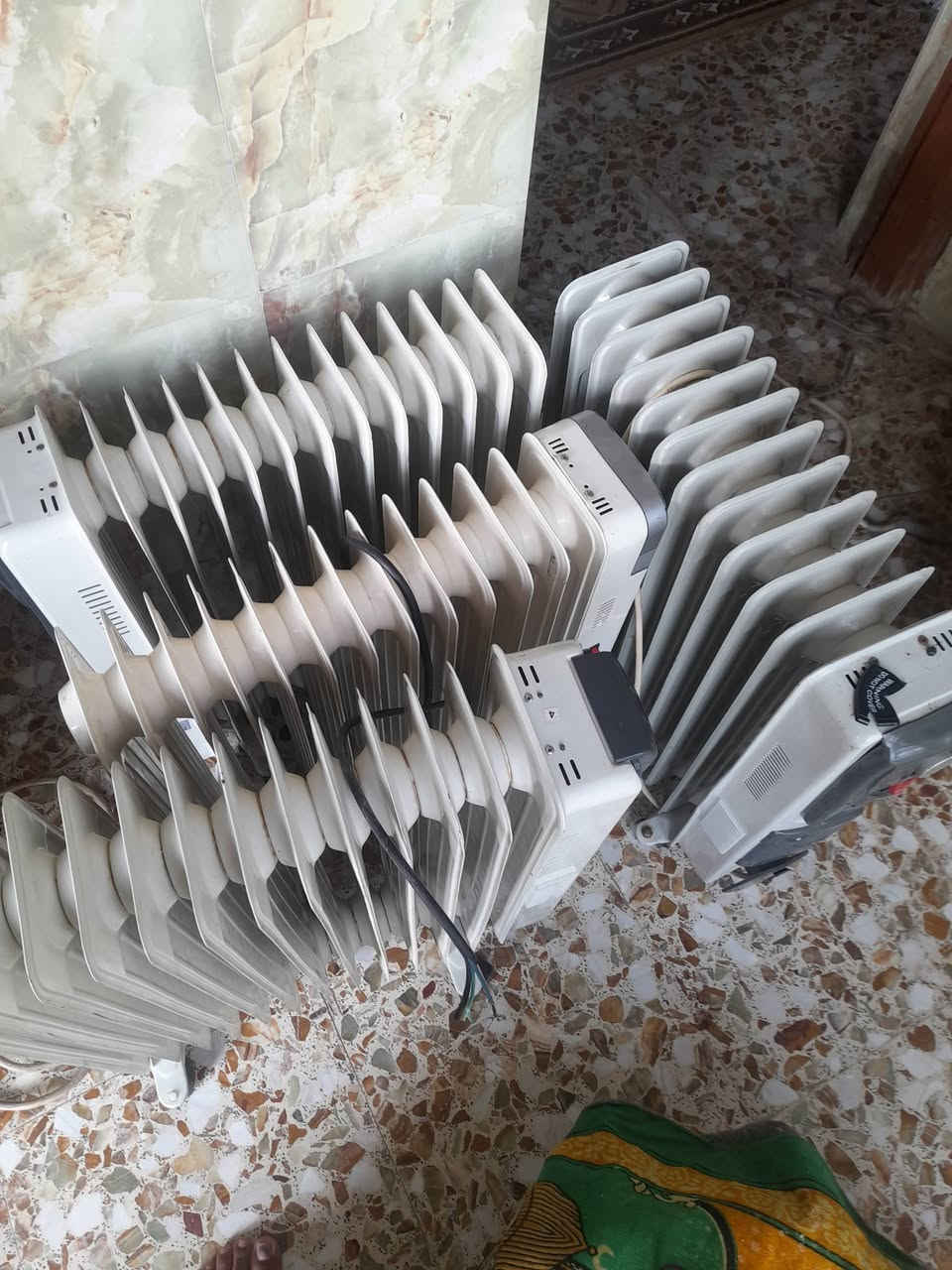 السلام عليكم صوبات للبيع كهربايات او ازيتيات السعر خاص العنوان اطوريج حي ابو جوعانه للتصال رقمي ***********او موجود خاص
