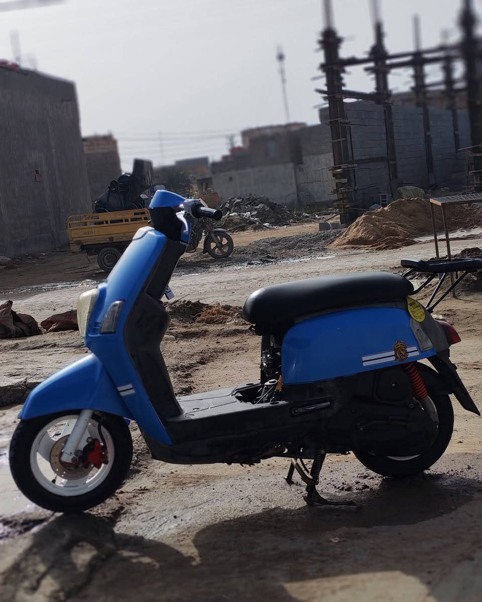 السلام عليكم ماكس بوليسي كابريته 49بلاد مامفتوحه  تعال افحص وشوف كفراته البلاد بس مصبوغه كهربئيات كله شغاله سلف هندر دبلات كله شغال مكاني بصره بهوير *********** سعر 850وبيه مجال حك الجيه
