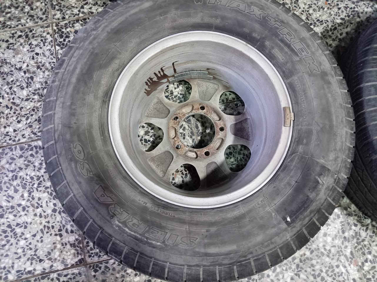 ويل كب  حجم ١٦  لاندكروز من موديل 2001 ولغاية 2007   بالنسبة للاطارات. 2.نظيفات.2 تعبانات. بس ايمشن. 6 أشهر. السعر. 225   الف    المكان  بغداد


**إذا كنت صاحب هذا الإعلان وتريد حذفه لأي سبب، رجاءا أرسل رسالة إلى الدعم الفني**