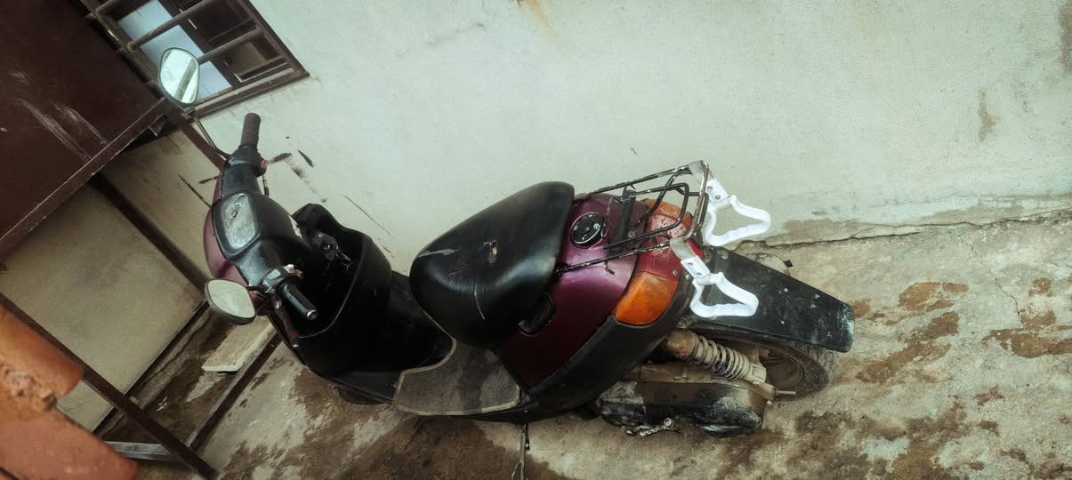 السلام وعليكم ماطور بوتين للبيع كلو شغال ماعده كيجات ونه مابي صوت ناعم ماطور نشط شاصي مابي شي معمر نضافه كدام العين الرقم ***********
