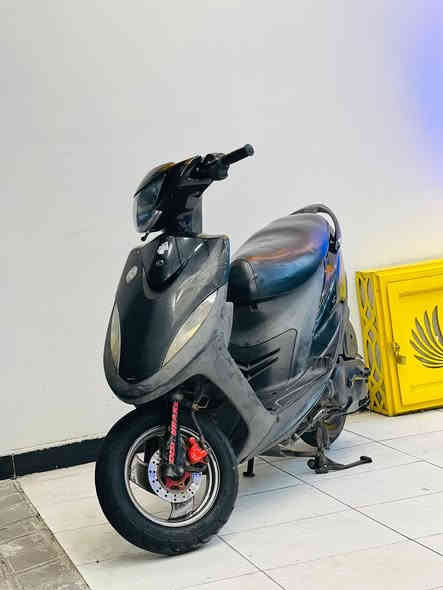 سلام عليكم ماكس عدله مال رتبه قبل 7اشهر نازله ومحتاج وريد أبيع  مكاني بغداد زعفرانه مكينه مكفوله سعرها 800 وهاذ رقمي***********
