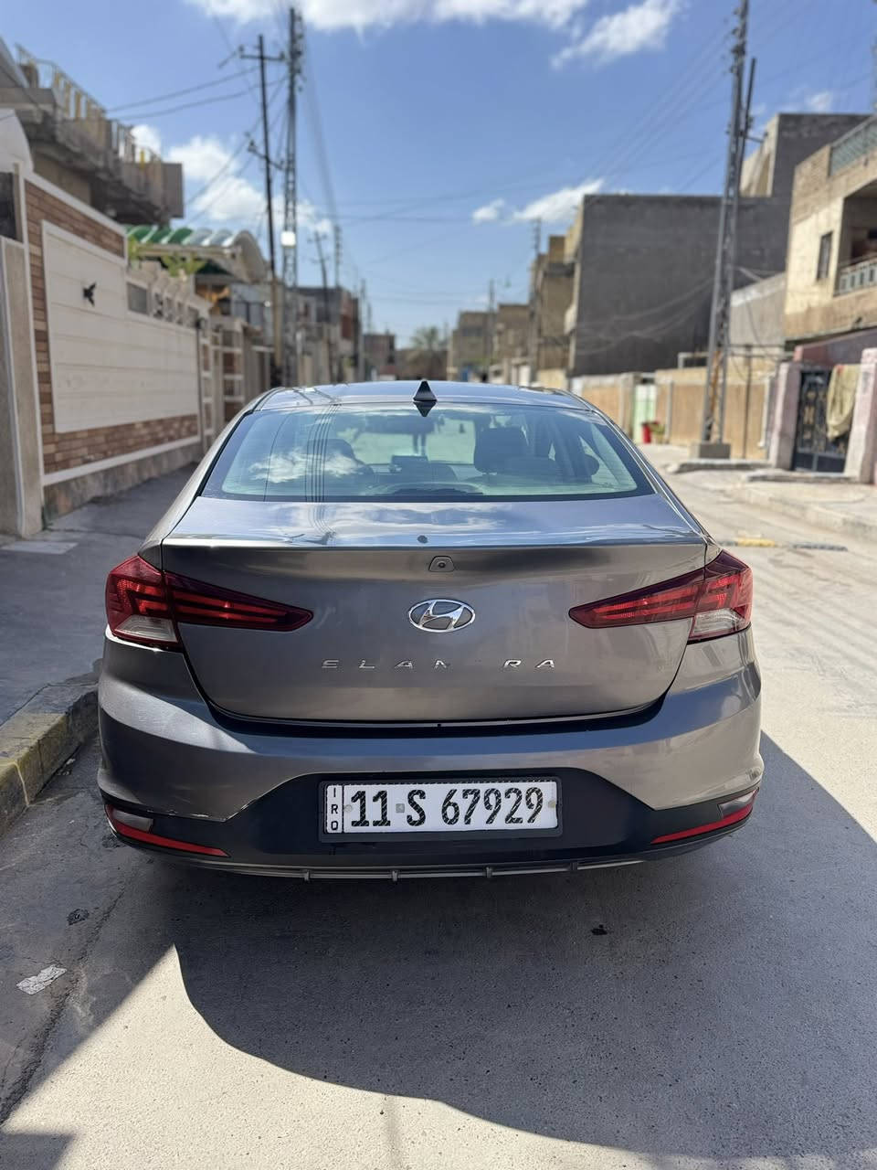 النترا 2020
فول مواصفات 1/1
فتحه 
بصمه 
رادارات جانبيه 
تدفئة كشنات
3 وضعيات قيادة 
تحكم ستيرن 
شاشة كبيرة 
ماشية 87 الف ميل 
رقم بغداد الجديد (بأسمي)
امريكي حادثها صندوق والسونار موجود بالمنشور

السعر 135$ وبي مجال بسيط 

*********** وهذه رقمي للتواصل
