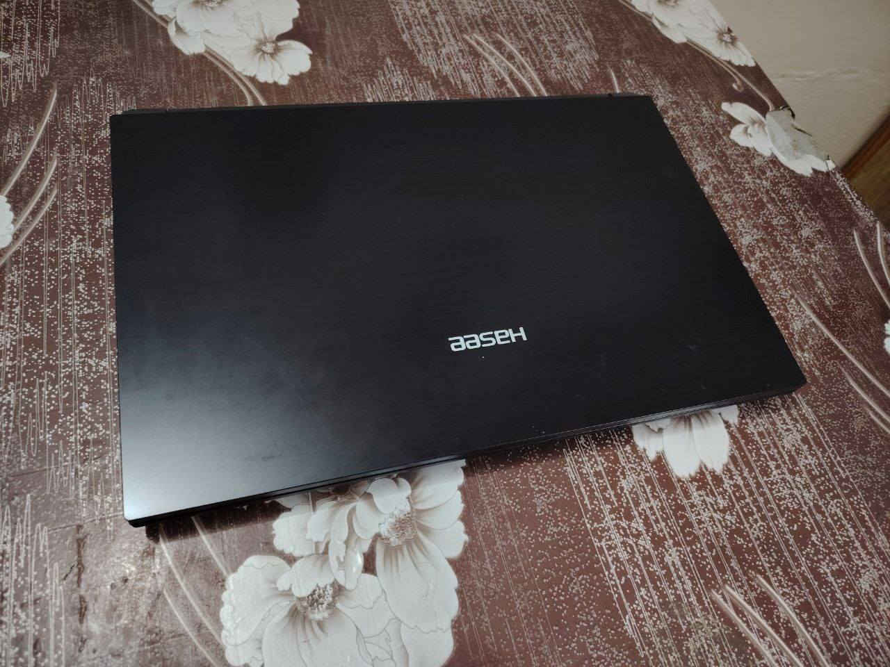 السلام عليكم ورحمة الله وبركاته
💻 للبيع لابتوب  قوي بمواصفات عالية

الماركة: Hasee
الموديل: G8-TA7NP
المعالج: Intel Core i7-11800H (جيل 11)
كارت الشاشة: NVIDIA RTX 3060 6GB
الرام: 16GB
التخزين: SSD 512GB
الشاشة: 17.3 بوصة FHD 144Hz
النظام: Windows 11 Pro
الصوت: Sound Blaster Cinema 6
المنافذ: USB 3.0 + HDMI

يشغل العاب قوية وحديثة بأداء عالي وسلاسة
مناسب للالعاب والتصميم والبرمجة والاستخدام الثقيل

الحالة: نظيف جدا وشغال 100%

للاستفسار ***********

