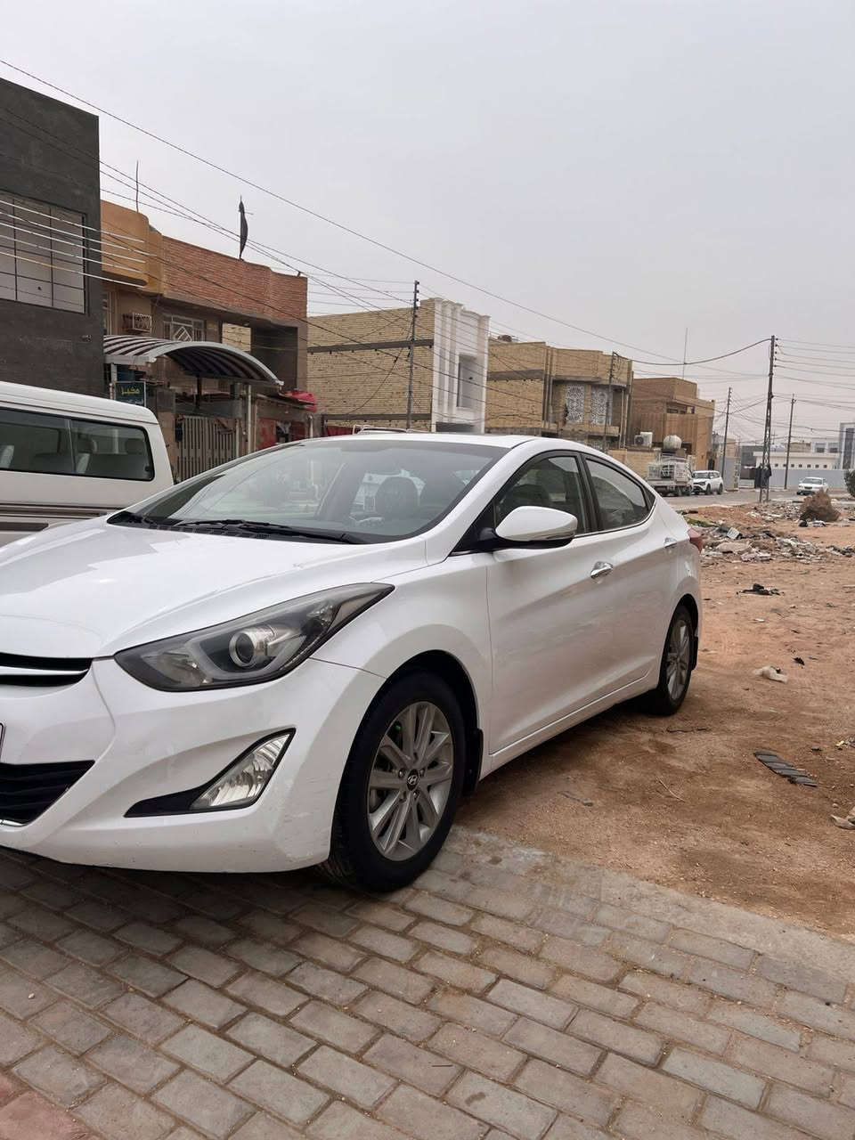 النترا 2015 خليجي مكفوله كفاله عامه من ضربه وصبغ 
سونار موضح بلنشر  
ماشيه 128km
سياره جديده شركه مال جناي جاهزه من كلشي 
محرك 1800دوش لا بخار ولا تنقيص ولا صوت مكفول 
السعر 137 بيه مجال للشراي 
رقم بغداد دولي تحويل ثاني يوم 
مكاني كربلاء شراي اتصل 
***********
