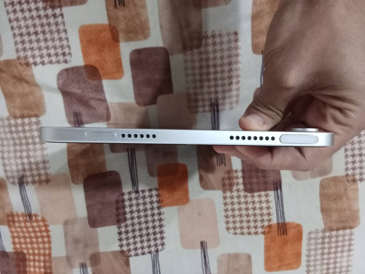 ايباد مني 6 ذاكره 64 بطاريه 85-83 محدث أخير تحديث 26.3 معالج A15 موجود باجهزه قويه مثل الايفون 14 للبيع السعر 275 بي مجال قليل مكاني ناصريه مركز يجي ويا شاحنه نوعيه محترمه مشتريها ب 20


**إذا كنت صاحب هذا الإعلان وتريد حذفه لأي سبب، رجاءا أرسل رسالة إلى الدعم الفني**