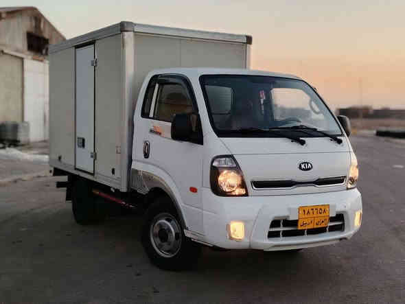 سلام عليكم بنكو فحل مسكار موديل 2017السياره مكفوله كفاله عامه مكينه وكير وتبريد وتخم تاير جديد حداديه السياره ماشيه 83الف السياره كلش جديده وجاهزه من كلشي بس السنويه منتهيه والسياره بسمي انه وياك نروح اربيل تحوله وتجدد سنويه السعر 150وبيه مجال مكاني البصره القبله وهاذه رقمي ***********
