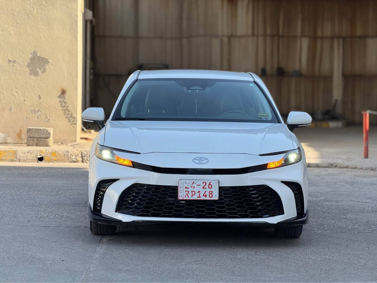 Toyota Camry Le Hev 2026 
تويوتا كامري ال اي هايبرد ٢٠٢٦

بدون صبغ بدون تعديل بدون ارباك "كلين" 👌
٧ الف ميل ماشية و هذا رقم شاصي
4T1DAACKXTU215749

مواصفات LE محسن 🔝
بصمة و شغال و كشنات هيتر و دواخل بيجي و كشنات كهربائي، كيج الكتروني و شحن وايرليس، شاشة و كاميرة، رادار ٣٦٠ درجة و حساس ٣٦٠ درجة و نظام هايبرد ....

سعر 🔥 233 ورقة و مجال
مكان عقرة "ئاكرئ"
واتس اب و كورك *********** اكر, نينوى
