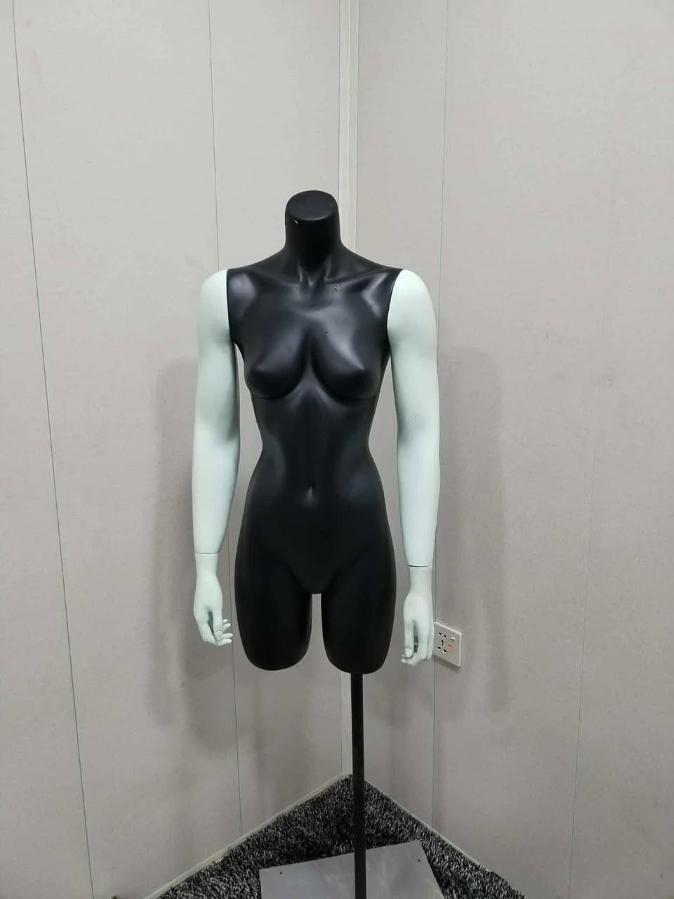 للبيع


**إذا كنت صاحب هذا الإعلان وتريد حذفه لأي سبب، رجاءا أرسل رسالة إلى الدعم الفني**