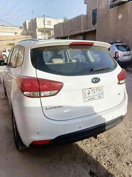 كيا كارينز ٢٠١٦ ماشية ١٩٥ الدولية 
مابيها نقص صدر محرك تبريد تايرات
 بيها حادث (صعود رصيف ) تسبب بضرر بالگير تم تبديله بگير جديد بي ضمان سنة القطع كلها بلاد .. السيارة موجودة في بغداد حي الأمين الثانية تحويل ثاني يوم باسمي ***********
السعر 140 مجالها بسيط حگ الجية
