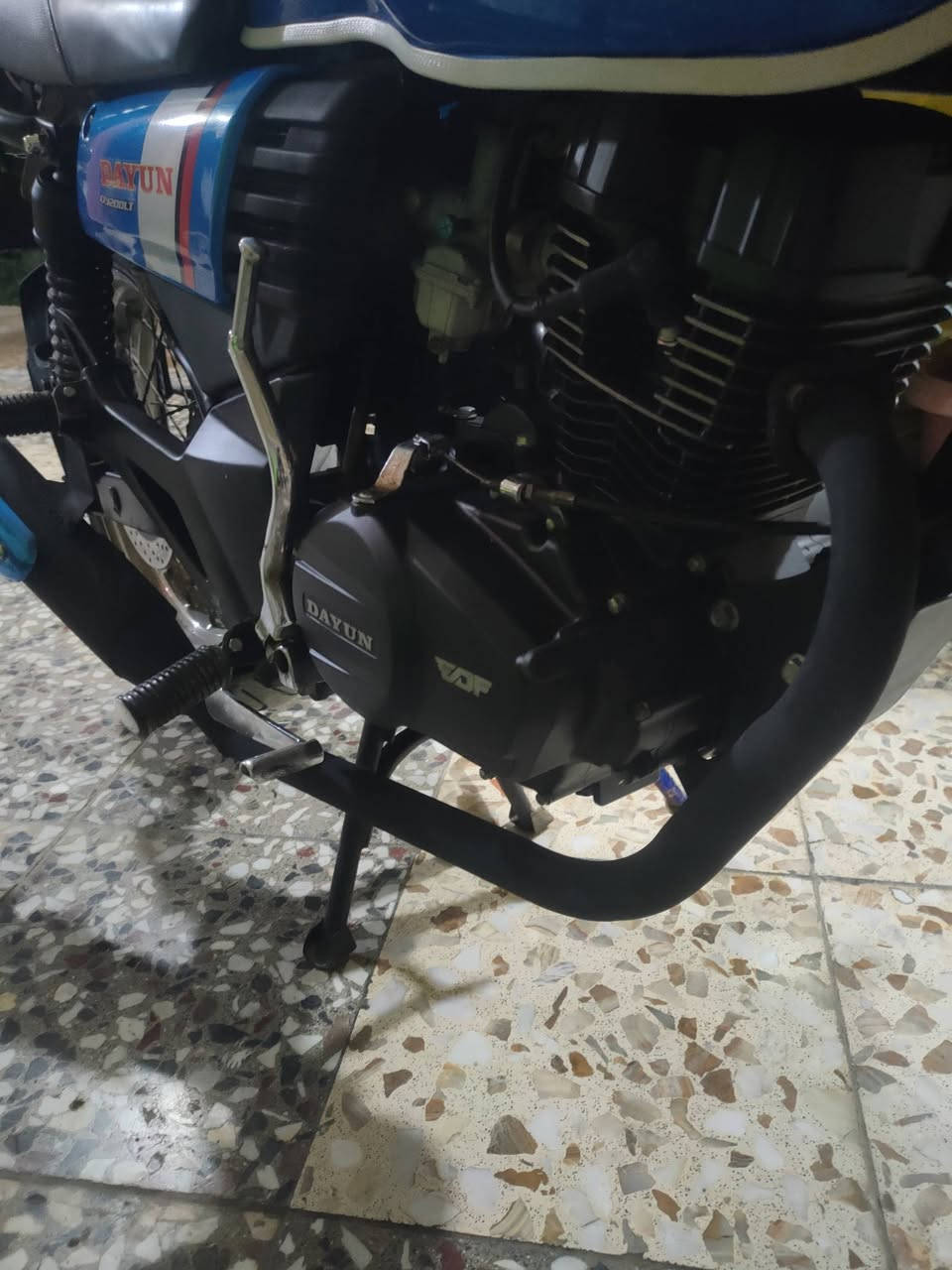 لايتي 21 اوراق كفاله مال جناي النضافه شوفت عينك سعره واحد و 100 بيه مجال مكاني قضاء المحاويل ***********
