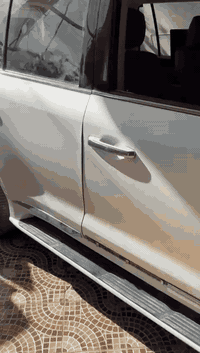 السلام عليكم لكزز للبيع ٢٠١٦ ماشيه ١٠٥ بيهه صبغ شبر موضح بالسونار السعر ٥٨٥ وبيهه مجال اشويه ***********
