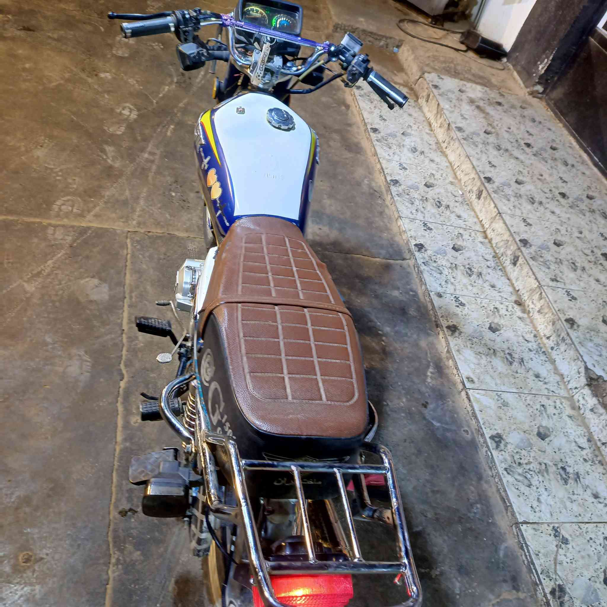 سلام عليكم 
دراجة سونلك 23 اوراق منفيست فقط الدراجة بلادي ما مفتوح  نضافته تنشاف بالعين وصلت يوم الجمعة 575 ومابعت الي عنده زود يتصل ***********
مستعجل ع بيع
مكاني القائم العبيدي 

#ادمن وافق 🤍
