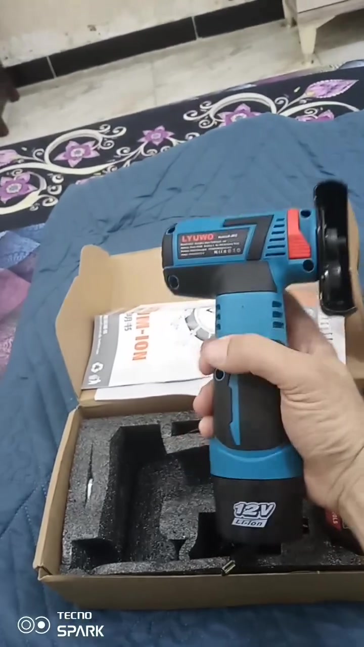 السلام عليكم ورحمه الله وبركاته 
كوسرة بهذا الشكل 
التفاصيل داخل الفيديو 
السعر 25.000


**إذا كنت صاحب هذا الإعلان وتريد حذفه لأي سبب، رجاءا أرسل رسالة إلى الدعم الفني**