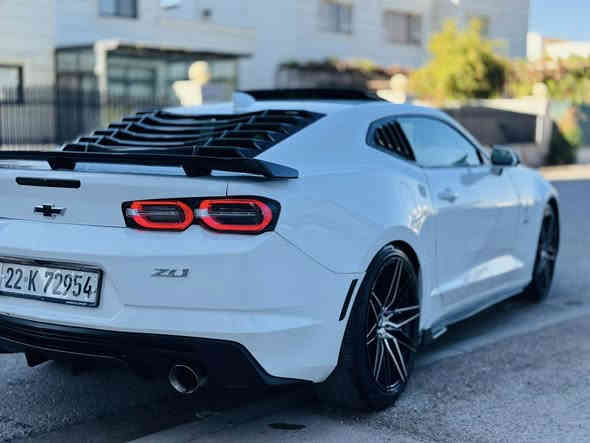 السلام عليكم للبيع كمارو 2020 فول مواصفات رقم اربيل ماشية 90 الف 
محرك 4 سلندر تيربو 

فتحه 

عليها شوته KN رياضي وكاج كان اويل 

حادثها صبغ 3 قطع وقطعه كلير امريكا صور الحادث بالمنشور بدون ايرباك بدون شواصي 

مكان السيارة بغداد 

للاتصال// ***********
للاتصال// ***********
