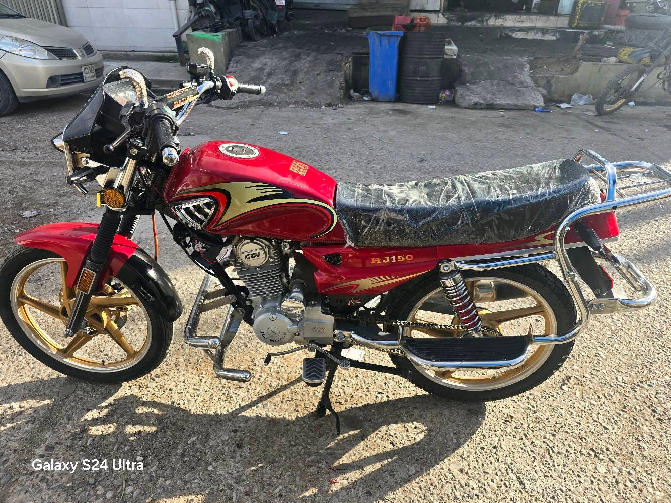 للبيع متور جالنك محرك كبس
شغال كامل سلف هندر كهرباء موديل 2016
المتور عل فحص من الدولاب لدولاب اخو لجديد 
سعر 800 الف وفي مجال  للتواصل *********** في واتس اب
